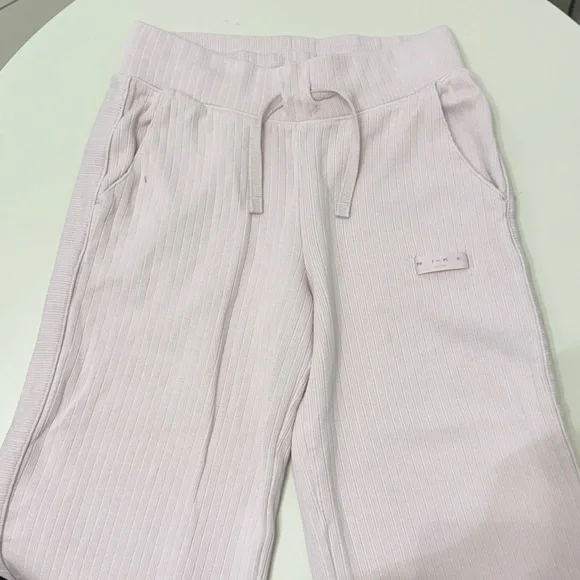 Nike Women's Soft Pink cropped Pants - Picture 5 of 8